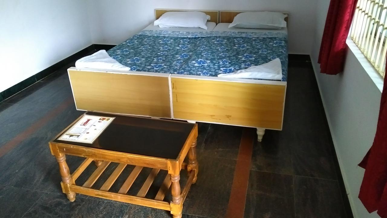 Seashore Garden Beach Resort Káncsipuram Kültér fotó