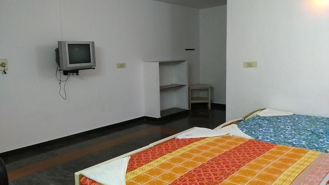 Seashore Garden Beach Resort Káncsipuram Kültér fotó